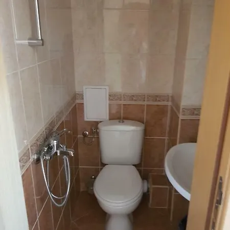 в4-3, Ashton Hall Sunny Beach